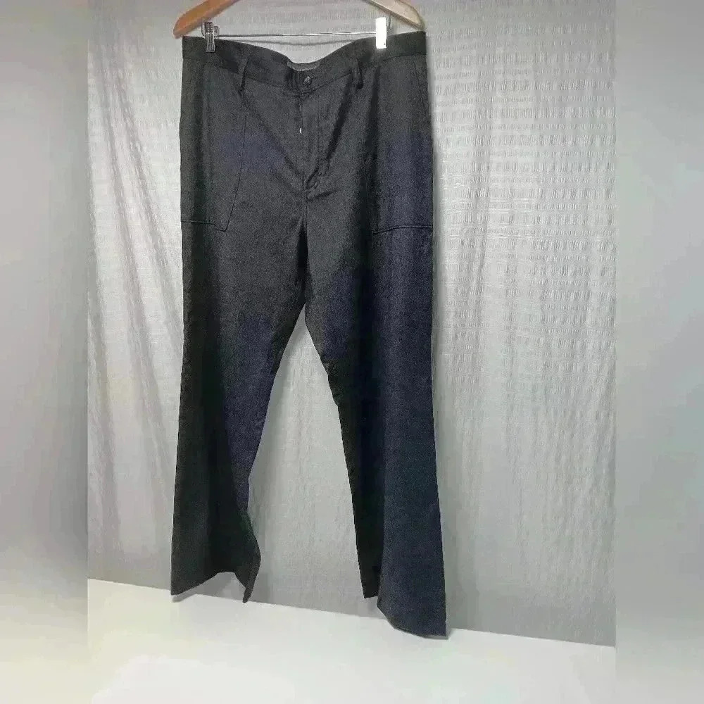97% Wool Cargo Pants by Banana Republic. Men's size 36x32